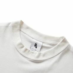 Nike SOLO SWOOSH TEE T-Shirts & Long Sleeves