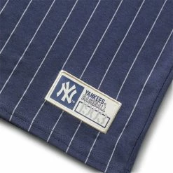 New Era CITY ARCH SS TEE YANKEES T-Shirts & Long Sleeves