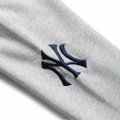 New Era NEW YORK YANKEES ARCH HOODIE Hoodies & Sweatshirts