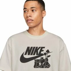Hot Sale 👍 Nike SPORTSWEAR TEE T-Shirts & Long Sleeves ✔️ 6 Nike SPORTSWEAR TEE T-Shirts & Long Sleeves