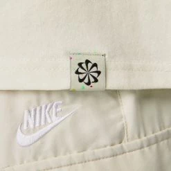 Hot Sale 👍 Nike SPORTSWEAR TEE T-Shirts & Long Sleeves ✔️ 7 Nike SPORTSWEAR TEE T-Shirts & Long Sleeves