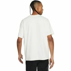 Nike SPORTSWEAR TEE T-Shirts & Long Sleeves