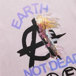 PRMTVO EARTH NOT DEAD TEE